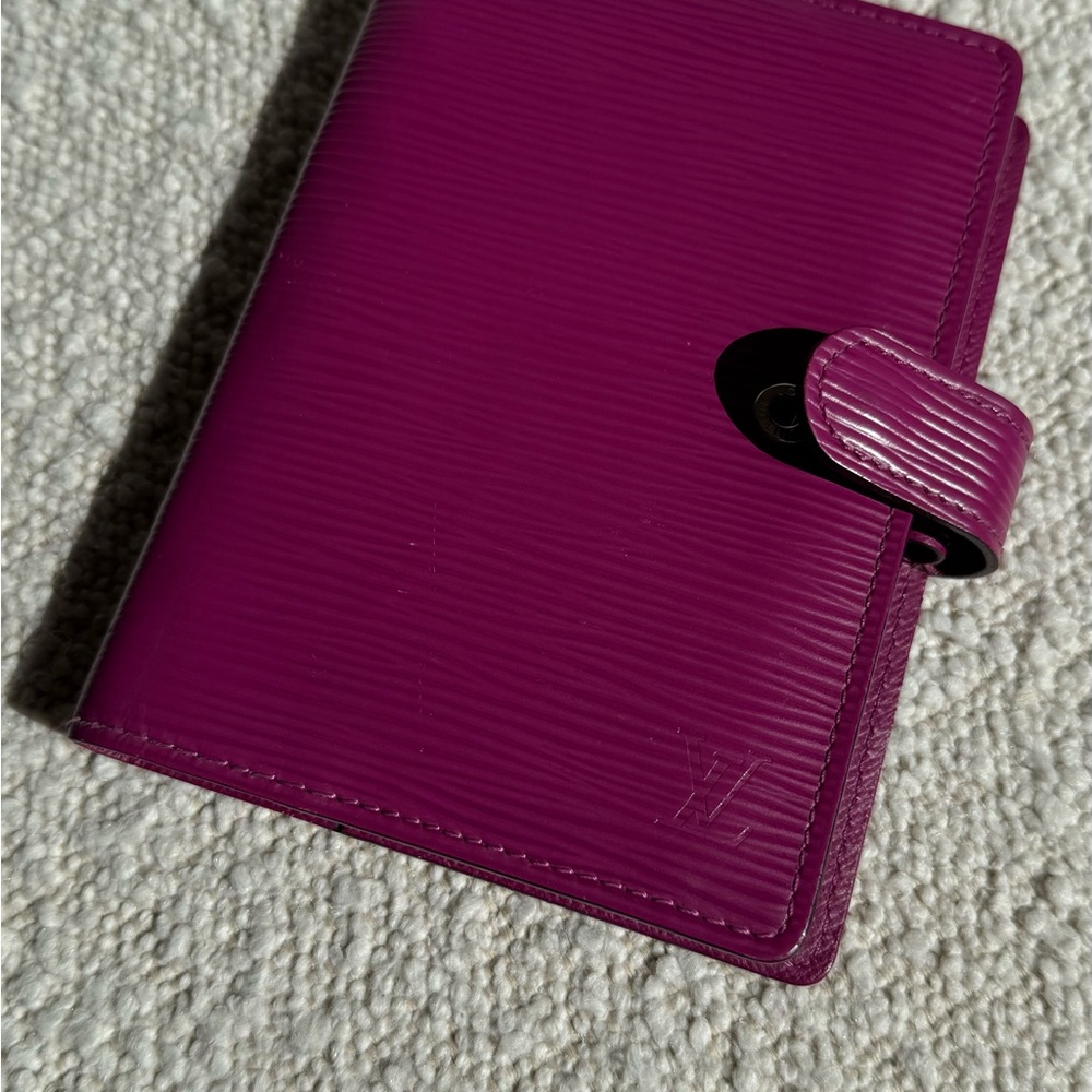 Louis Vuitton small fuchsia Purple Epi Leather ring agenda calendar cover